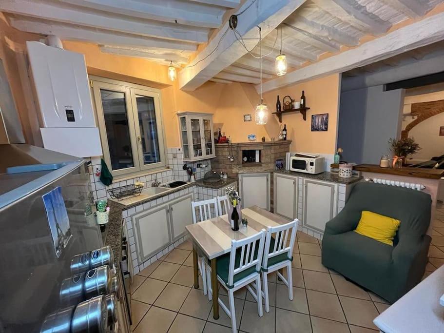 A Due Passi Da Piazza Grande Appartement Montepulciano Stazione Buitenkant foto